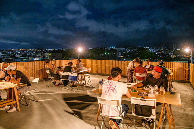 14guesthouse_beergarden06.jpg