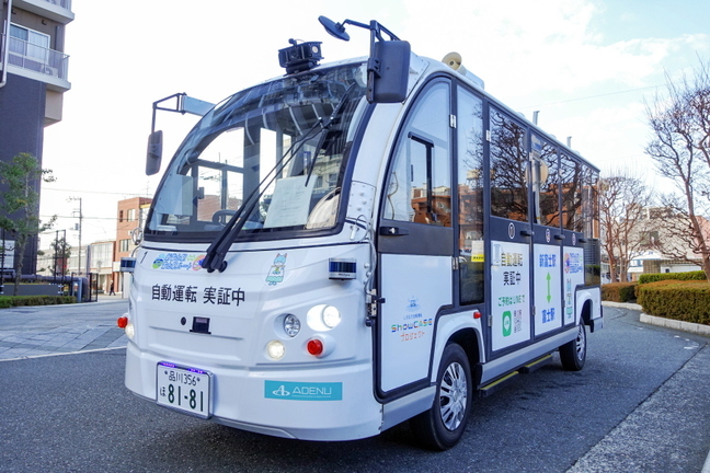 fuji_jidouuntenbus01.jpg