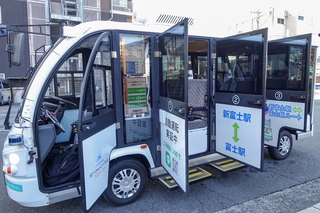 fuji_jidouuntenbus02.jpg