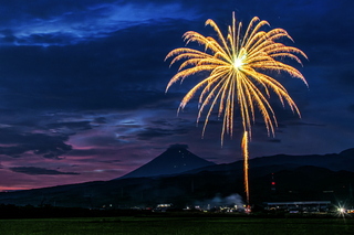 fujinatsuhanabi2024e.jpg