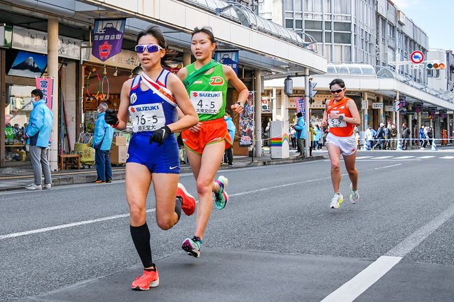 fujisanjoshiekiden2022q.jpg