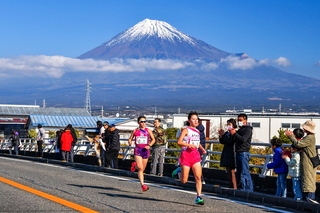 fujisanjoshiekiden2023q.jpg