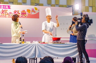 hanatoshokufes2019c.jpg