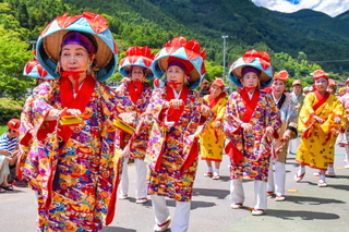 inakofes2019k.jpg