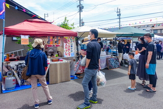kitemitemarket03.jpg