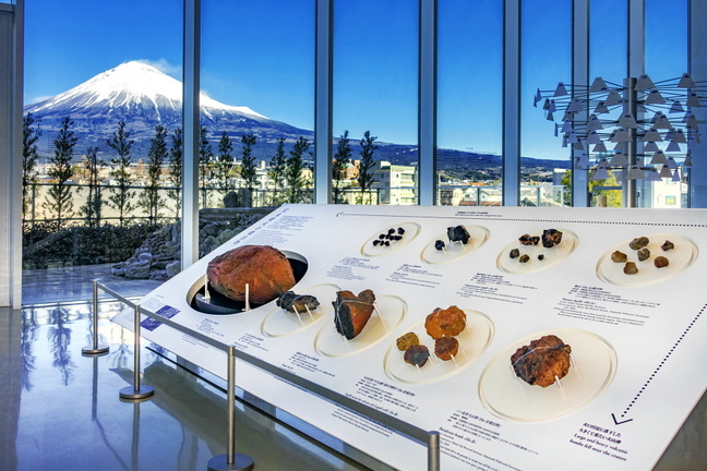 mtfujiwhc5th10.jpg