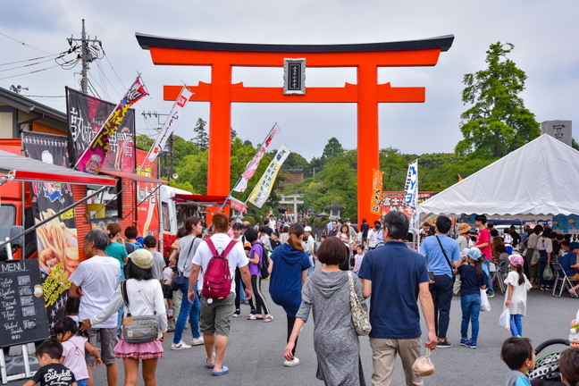 sekaiisan6thfes01.jpg