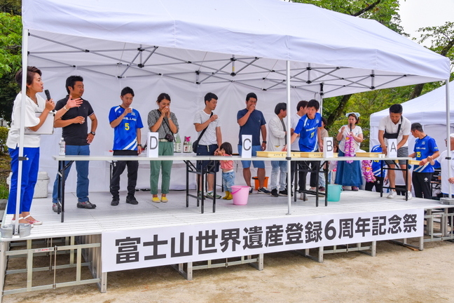 sekaiisan6thfes08.jpg